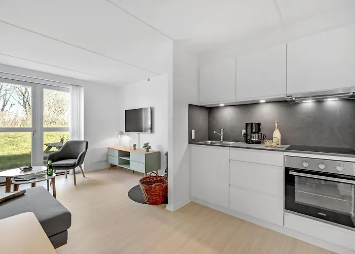 Cozy Home In Lemvig With Wifi